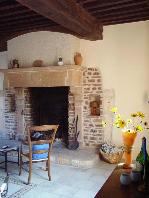 Le Vieux Chateau Bed & Breakfast Leynes Cameră foto